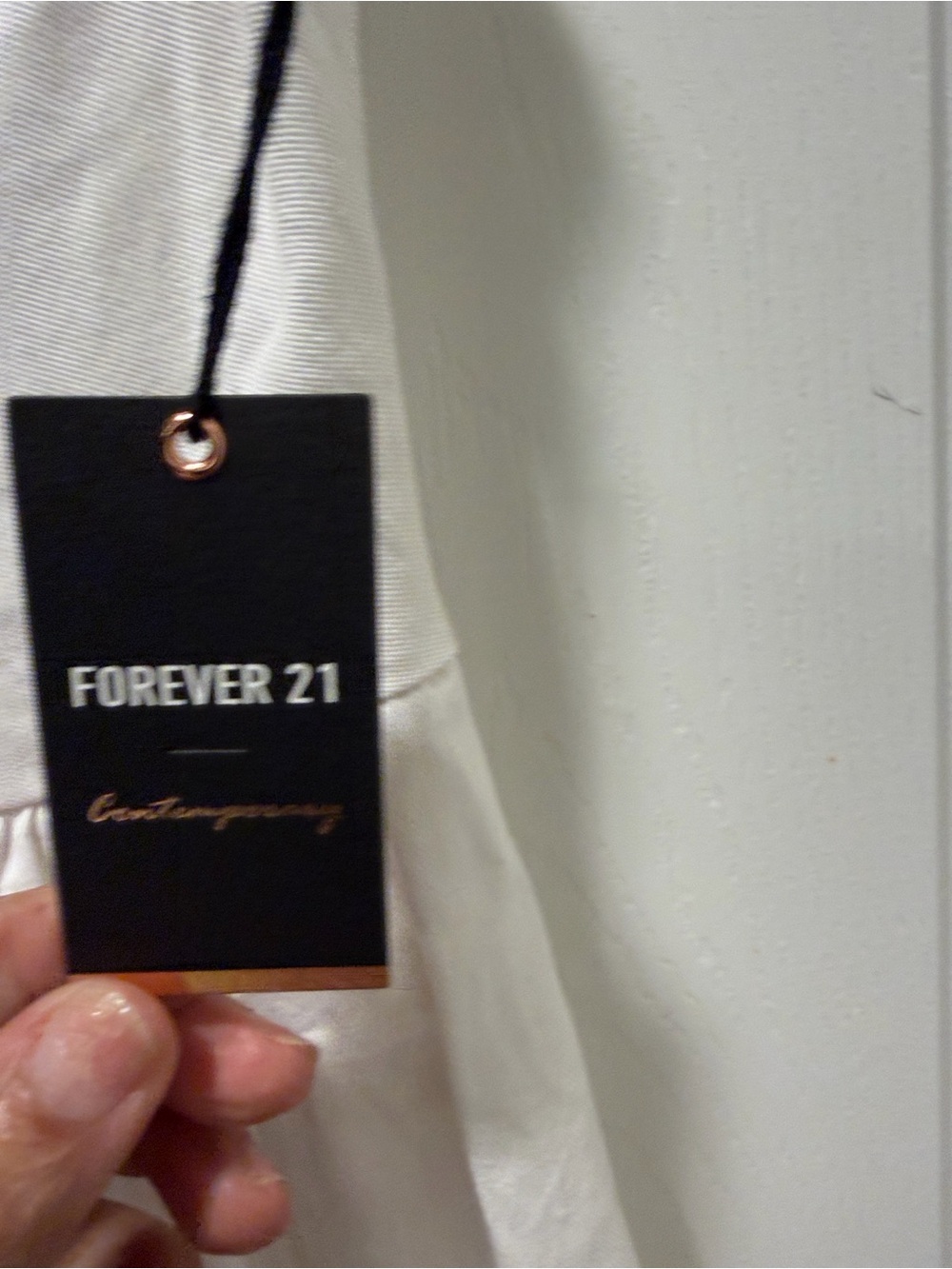 Dress Subcategory Identification - Picture 4 of 5